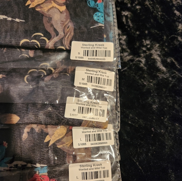 Wanted and Wild Top - Picture 4 of 5